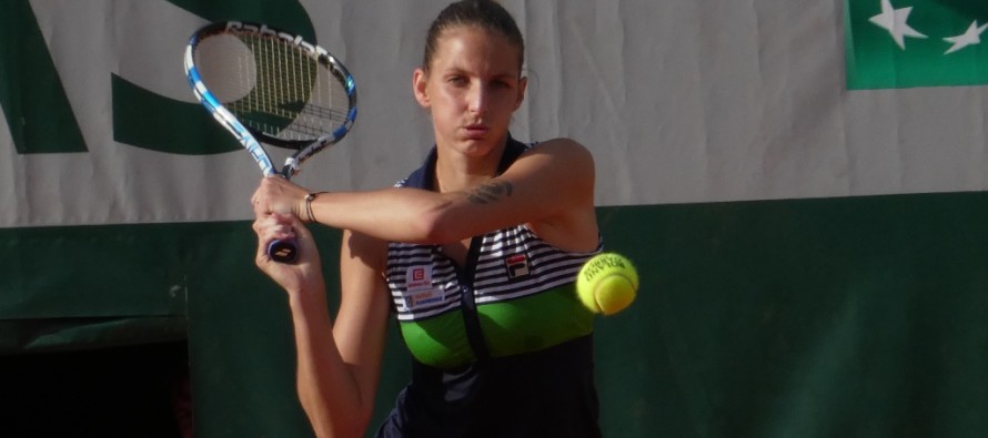 ROLAND GARROS : Karolina Pliskova si salva al terzo
