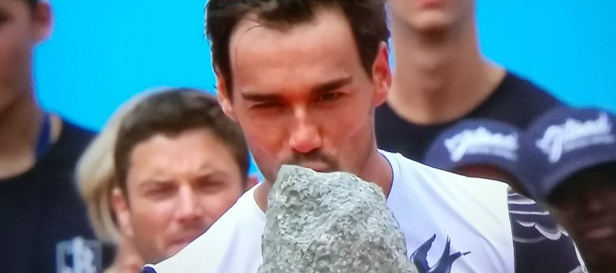FOGNINI VINCE A GSTAAD