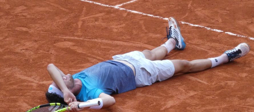 Roland Garros : Marco Cecchinato in semifinale, annullato Djokovic