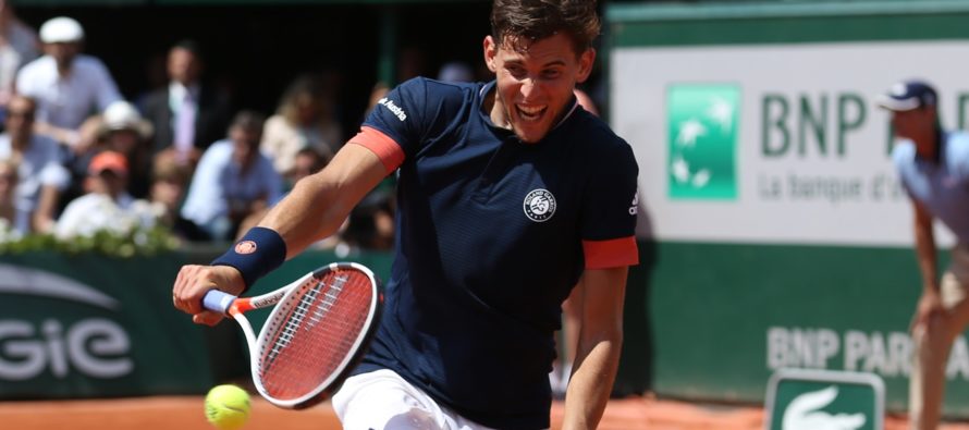 Roland Garros : Thiem in finale, Cecchinato alla pari per due set,